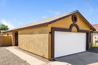 6865 W State Ave in Glendale, AZ - Building Photo - Building Photo