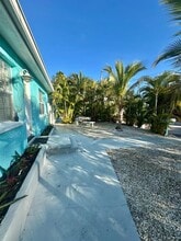 346 Boca Ciega Dr in Madeira Beach, FL - Building Photo - Building Photo