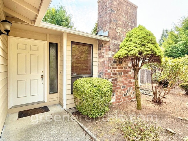 1906 Hanover Dr SE in Lacey, WA - Building Photo - Building Photo