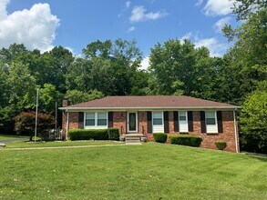 323 Lockert Pl in Clarksville, TN - Building Photo - Building Photo