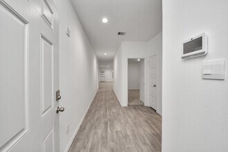 2227 Laurel Bloom Ln in Sealy, TX - Building Photo - Building Photo