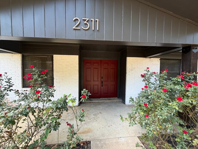 2311 Brookhaven Dr in Tyler, TX - Building Photo - Building Photo