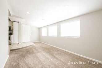 1710 Hoffman Way in Thornton, CO - Building Photo - Building Photo