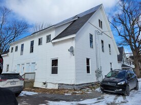 70 Alexander St in New Glasgow, NS - Building Photo
