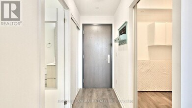 50 Forest Manor Rd in Toronto, ON - Building Photo - Building Photo