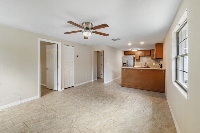 509 Beverly Ave NW in Largo, FL - Building Photo - Building Photo