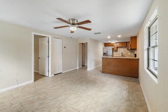 509 Beverly Ave NW in Largo, FL - Building Photo - Building Photo