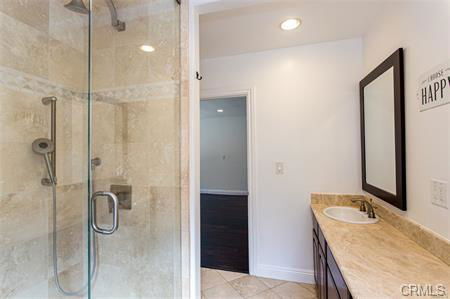 3445 Caribeth Dr in Los Angeles, CA - Building Photo - Building Photo