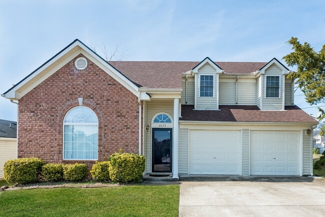 property at 2025 Candlewood Dr