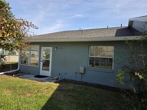 6788 Basswood Cir in Zephyrhills, FL - Building Photo - Building Photo