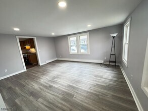 606 Hardyston Ville Rd in Franklin, NJ - Building Photo - Building Photo