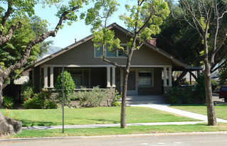 602 E Santa Paula St Apartments