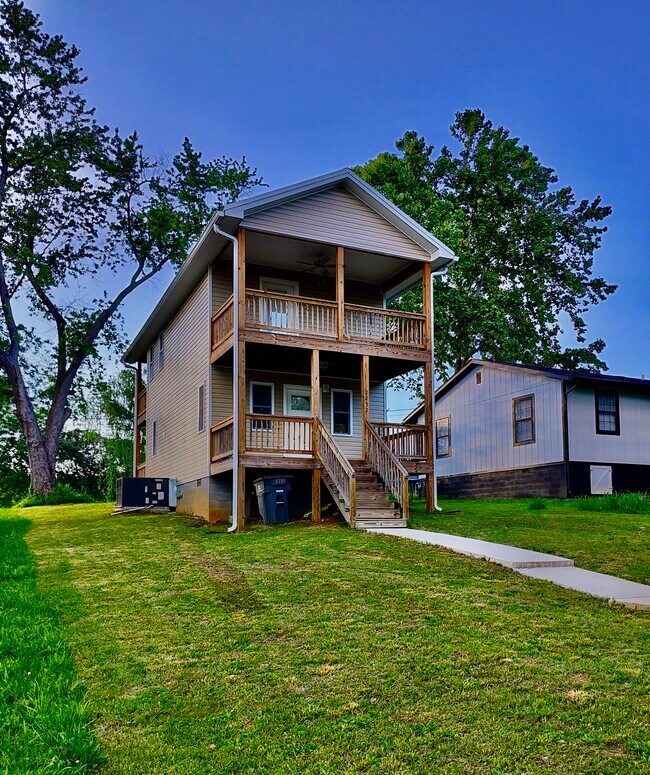 2232 Mississippi Ave in Knoxville, TN - Building Photo - Building Photo