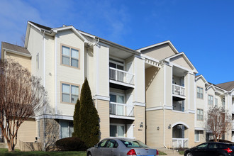 Burnt Oaks in North Beach, MD - Foto de edificio - Building Photo