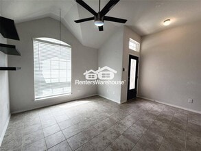 5131 Spring Terrace Ln in Rosharon, TX - Building Photo - Building Photo