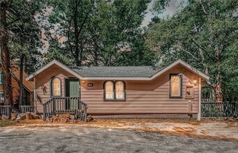 590 Oak Knoll Cir in Green Valley Lake, CA - Building Photo - Building Photo