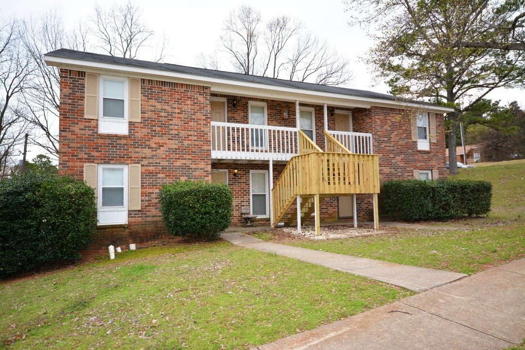 4437 Torrance Dr NW in Huntsville, AL - Building Photo