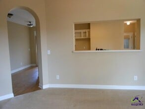 218 Carrington Ln in Centerville, GA - Foto de edificio - Building Photo