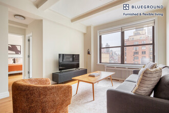 400 E 58th St in New York, NY - Building Photo - Building Photo