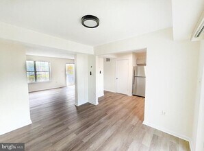 1021 St Michaels Dr in Bowie, MD - Building Photo - Building Photo