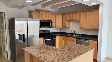 11411 SW 109th Rd in Miami, FL - Building Photo - Building Photo