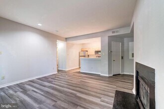 3903 Penderview Dr in Fairfax, VA - Building Photo - Building Photo