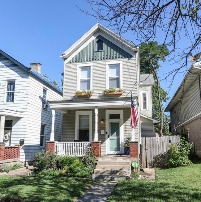 property at 223 Congress Ave