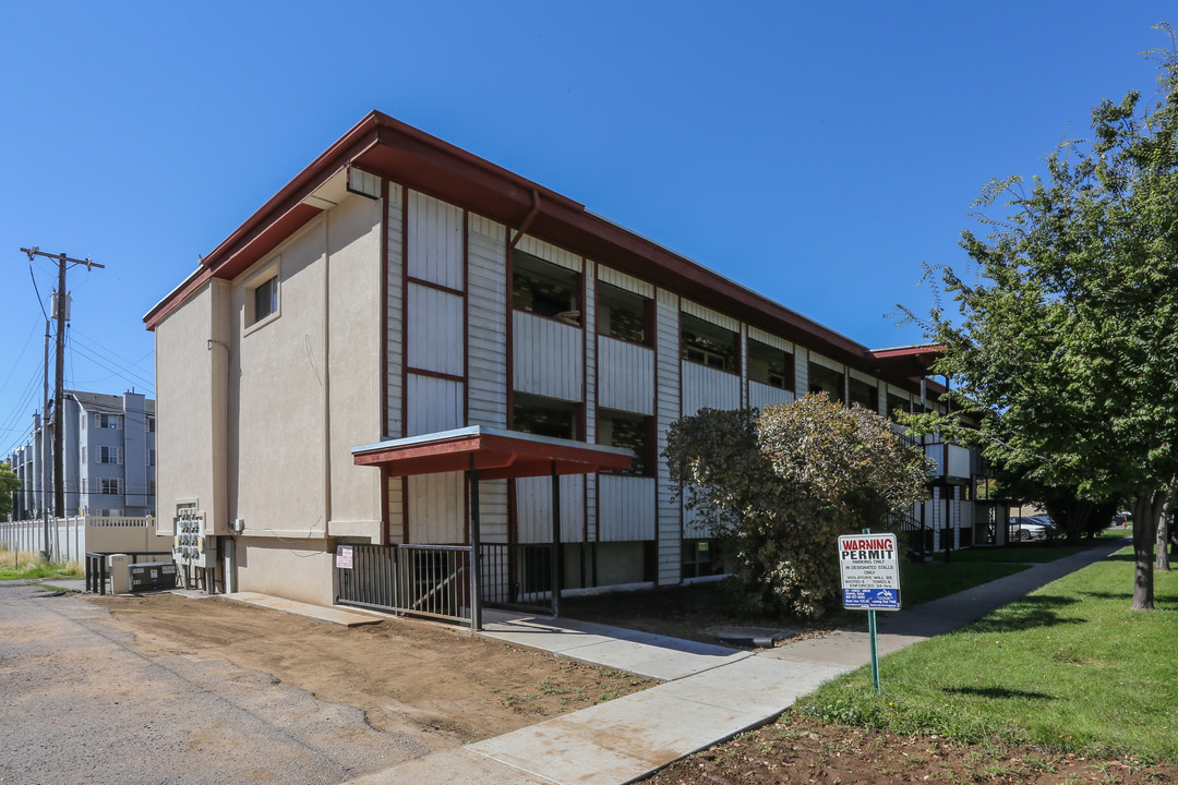 222 E 700 N in Provo, UT - Foto de edificio