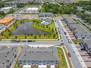 213 Rustic Loop in Sanford, FL - Building Photo - Building Photo