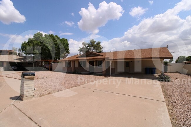 1215 E Geneva Dr in Tempe, AZ - Building Photo - Building Photo