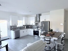 66191 Mission Lakes Blvd in Desert Hot Springs, CA - Building Photo