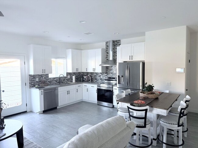 property at 66191 Mission Lakes Blvd