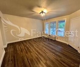 309 E Sumach St in Walla Walla, WA - Building Photo - Building Photo