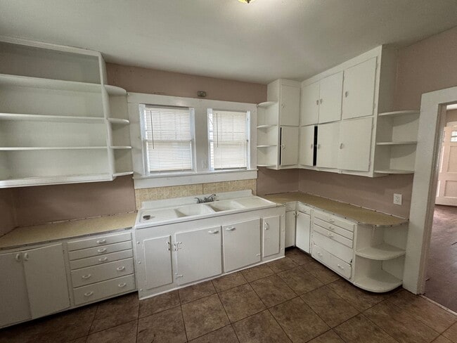 property at 319 Thomas St