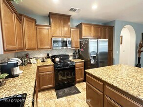 3701 East Harter Court in Visalia, CA - Building Photo - Building Photo