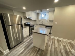 214 Baldwin Dr in Cambridge, ON - Building Photo - Building Photo