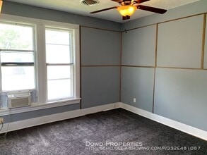 502 E Locust St-Unit -Unit C in Bloomington, IL - Building Photo - Building Photo