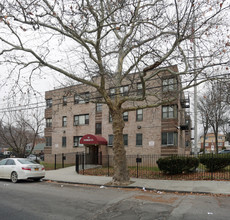 15 Dunbar St in Yonkers, NY - Building Photo - Building Photo