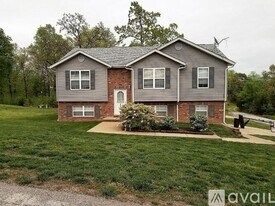 14075 Haywood Dr in Dixon, MO - Building Photo