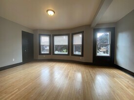 3019 N Maryland Ave in Milwaukee, WI - Building Photo