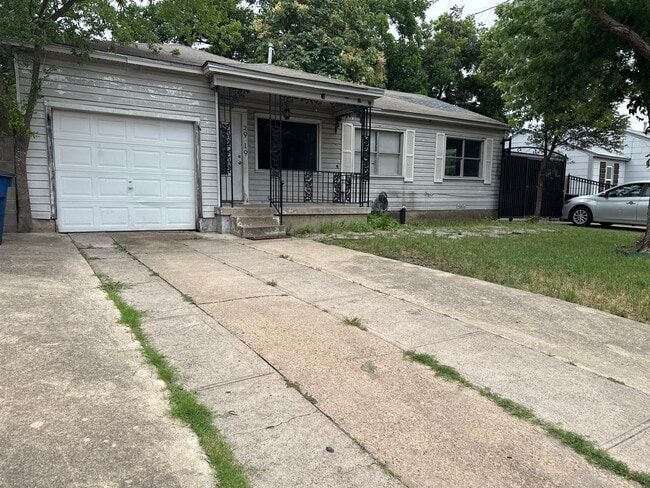 property at 2919 Shadow Wood Dr