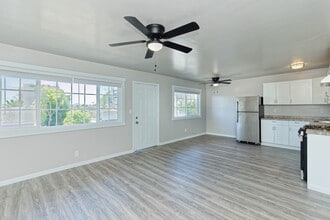 2336 Fruitvale Ave in Oakland, CA - Building Photo - Building Photo