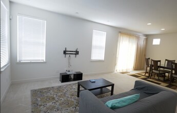 2985 Bella Dr in Concord, CA - Foto de edificio - Building Photo