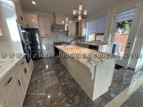 2017 S Centinela Ave in Santa Monica, CA - Building Photo - Building Photo