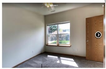 514 Olive St in Iowa City, IA - Building Photo - Building Photo