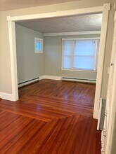 25 Wellington St in New Britain, CT - Foto de edificio - Building Photo