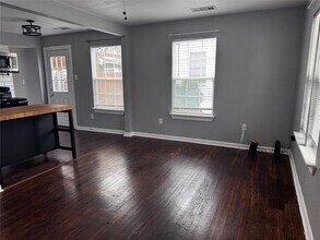 3914 Shelley Blvd in Dallas, TX - Building Photo - Building Photo