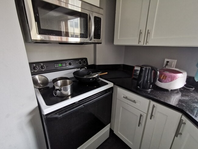 230 Brookline St, Unit 2