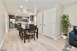 67 Williams St in Saddle Brook, NJ - Building Photo - Building Photo