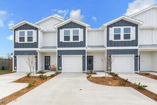 205 Palmeras Marinas Ln in Panama City Beach, FL - Building Photo